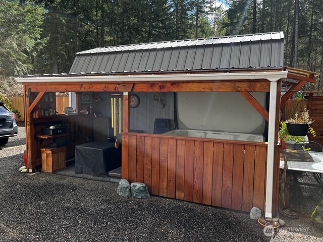 21 N White Way Ln , Hoodsport, WA 98548