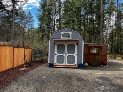 21 N White Way Ln , Hoodsport, WA 98548 - Photo 5
