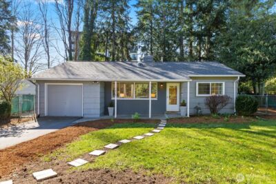 17219 Midvale Avenue N, Shoreline, WA 98133