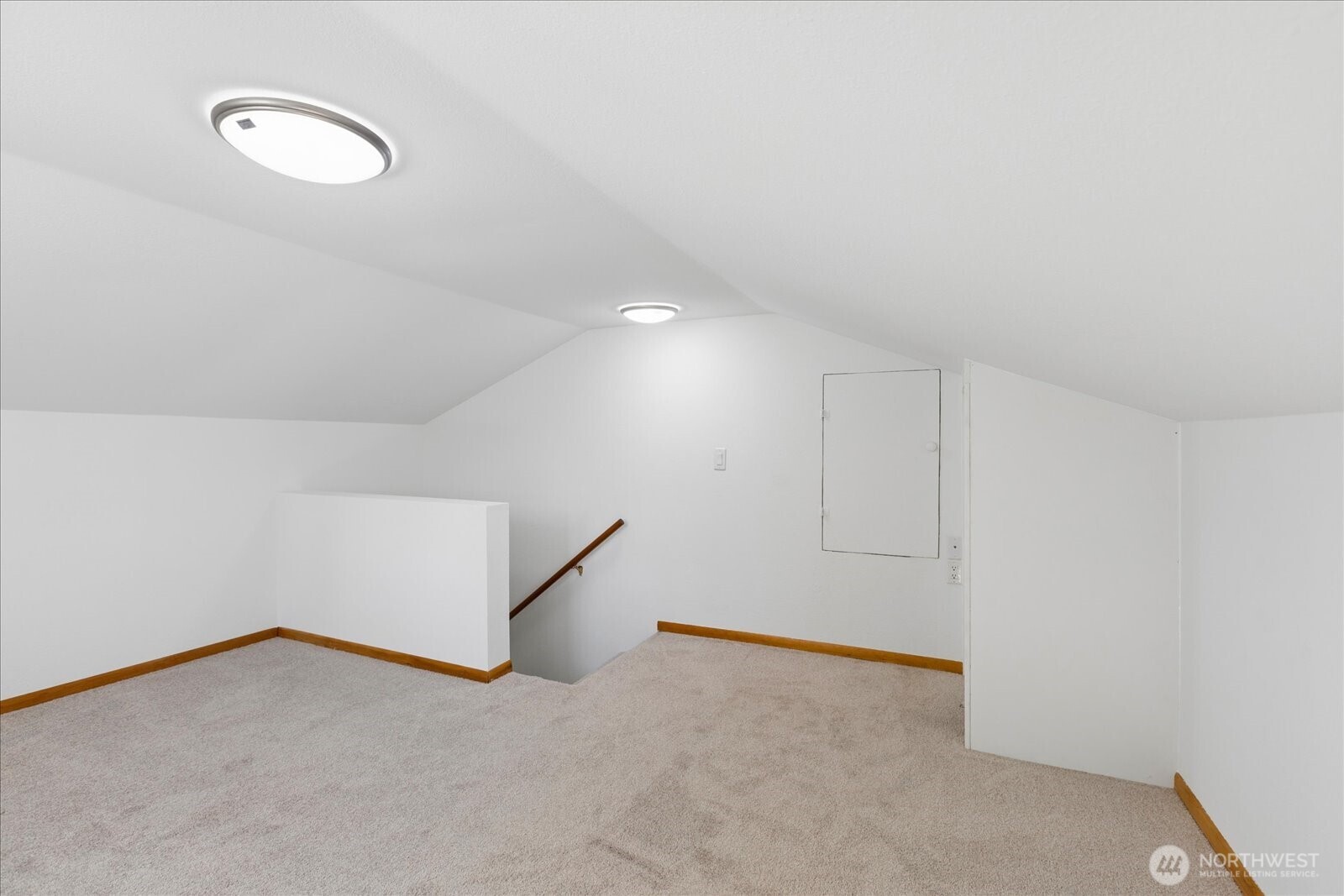 17219 Midvale Avenue N, Shoreline, WA 98133