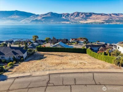 109 Apple Avenue , Chelan, WA 98816 - Photo 2