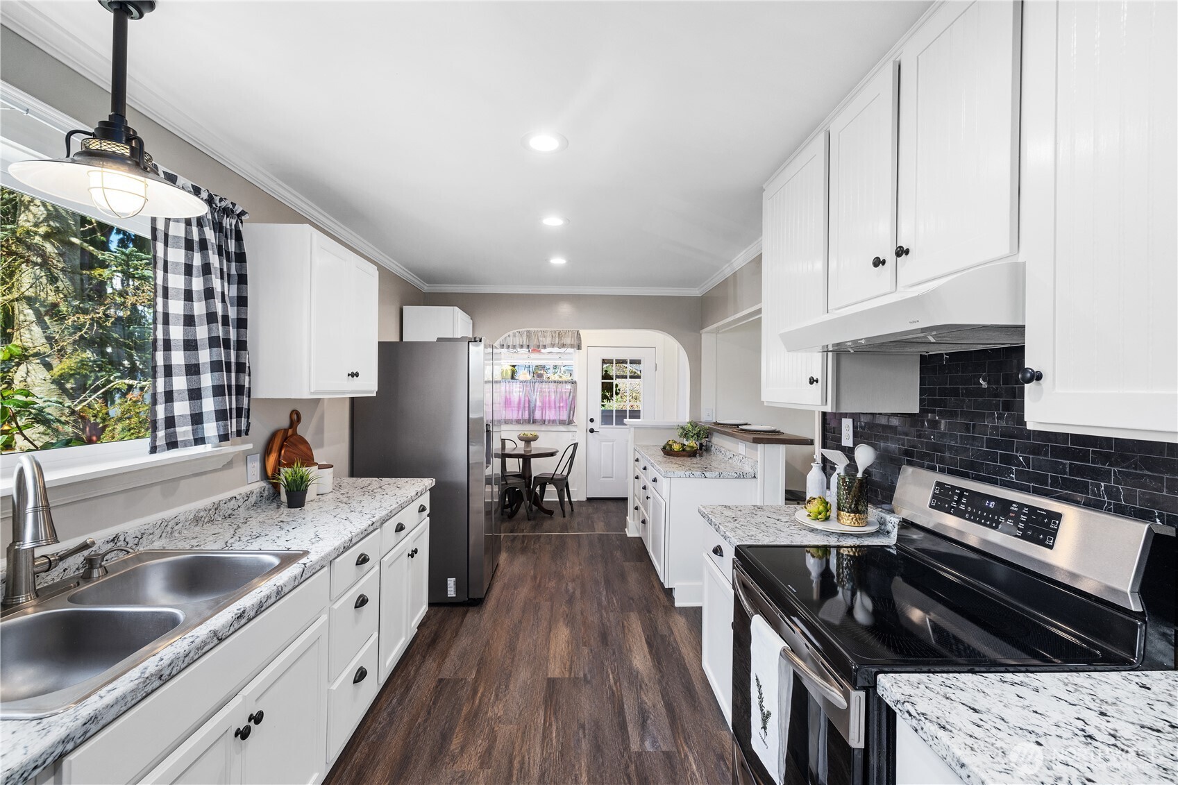 901 E Morton Street , Tacoma, WA 98404