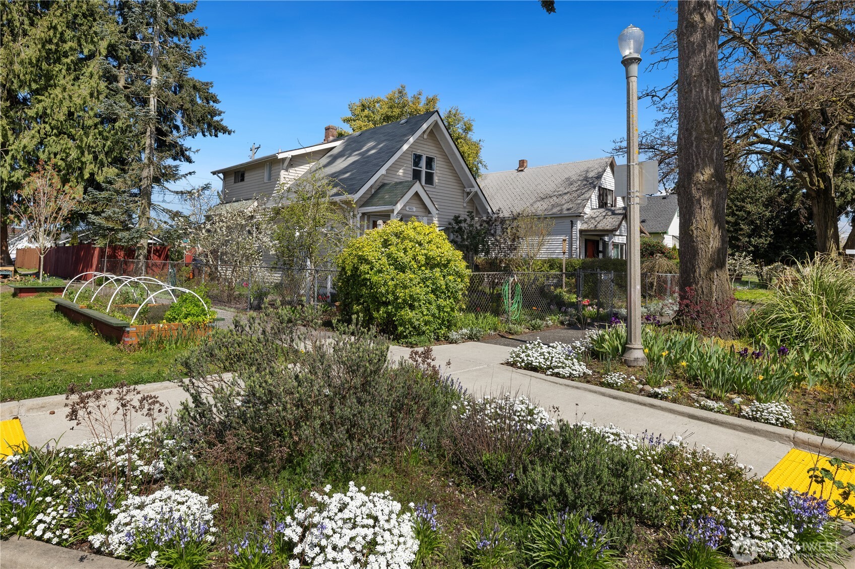 901 E Morton Street , Tacoma, WA 98404