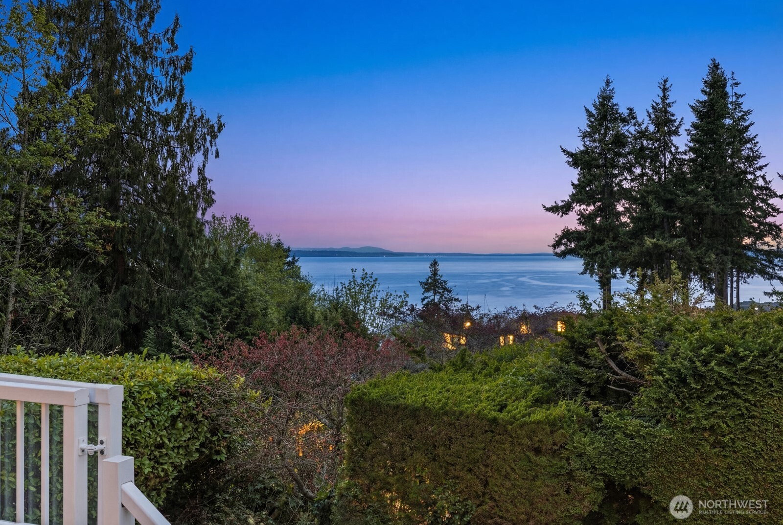 16858 76th Avenue W, Edmonds, WA 98026