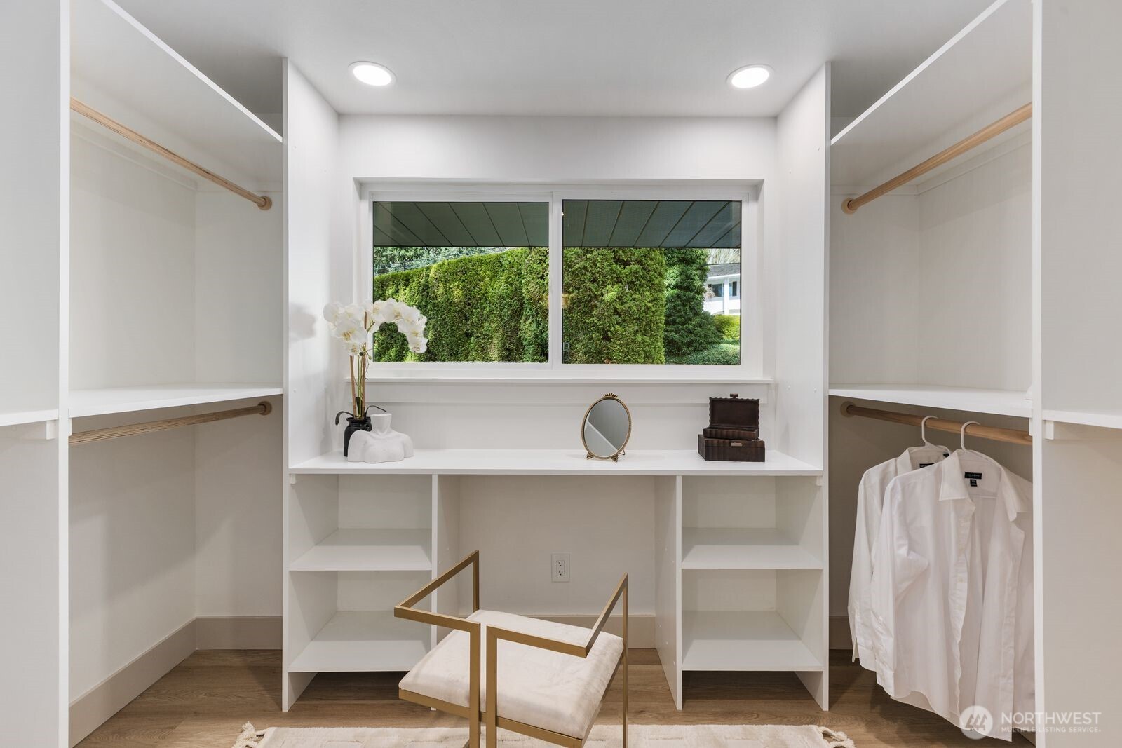 16858 76th Avenue W, Edmonds, WA 98026