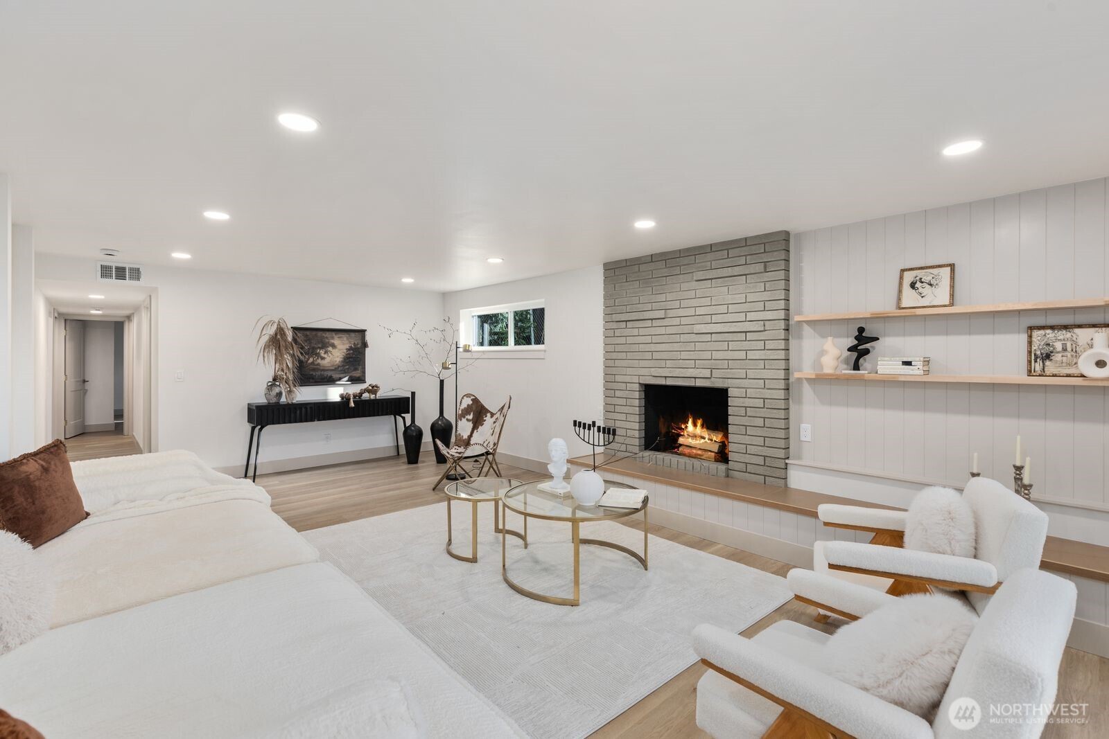 16858 76th Avenue W, Edmonds, WA 98026