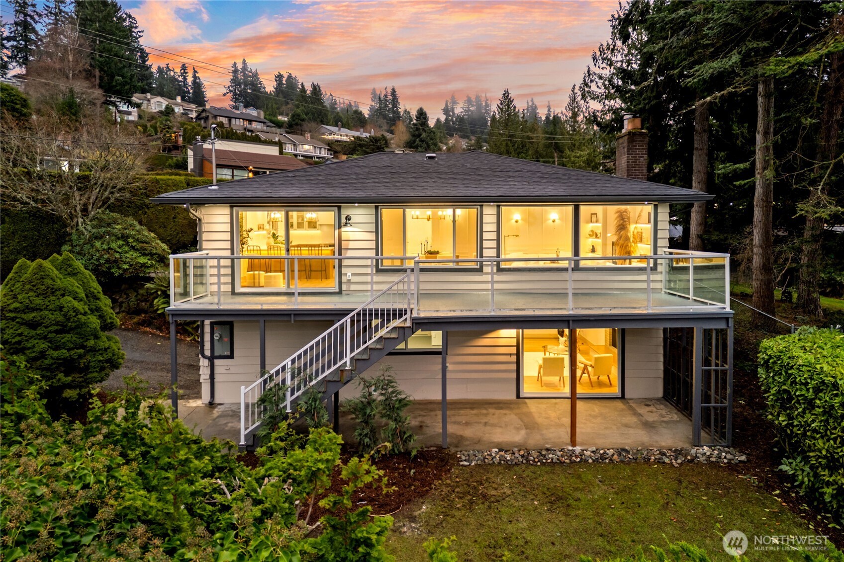 16858 76th Avenue W, Edmonds, WA 98026