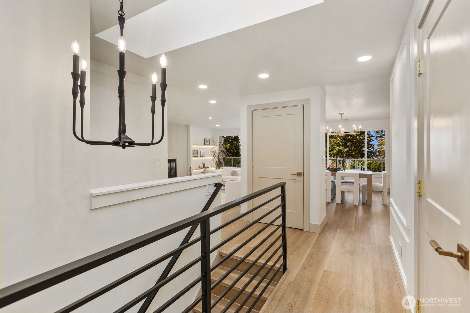 16858 76th Avenue W, Edmonds, WA 98026