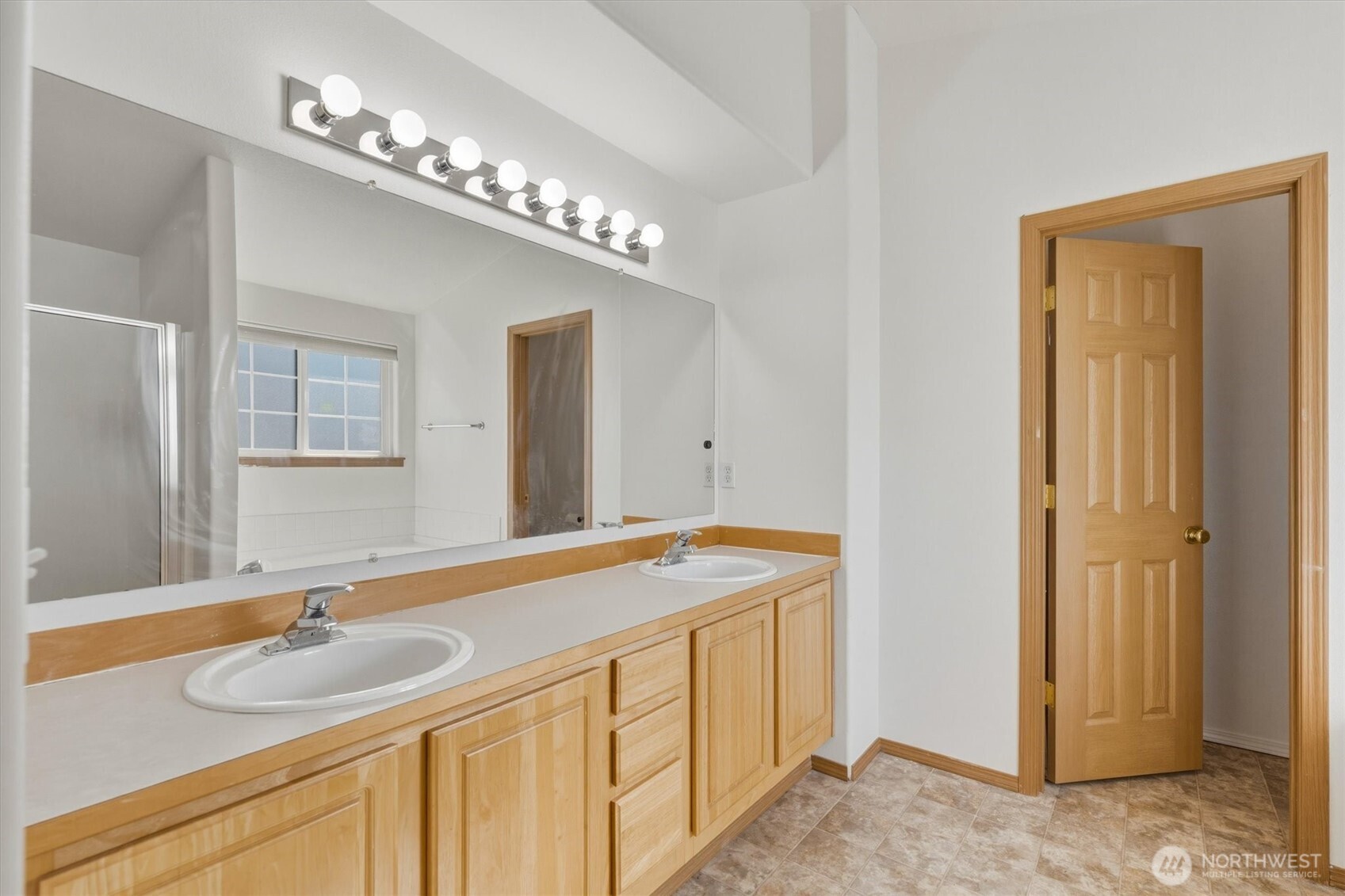 1061 40th Street , Washougal, WA 98671