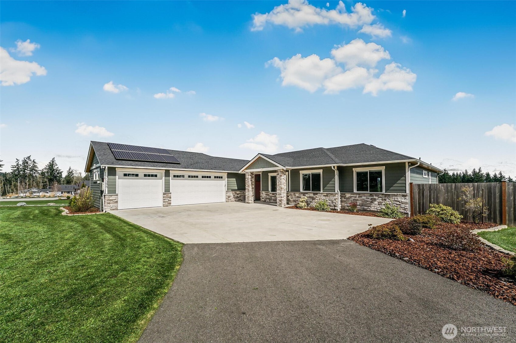 1395 Village Heights Place , Camano Island, WA 98282