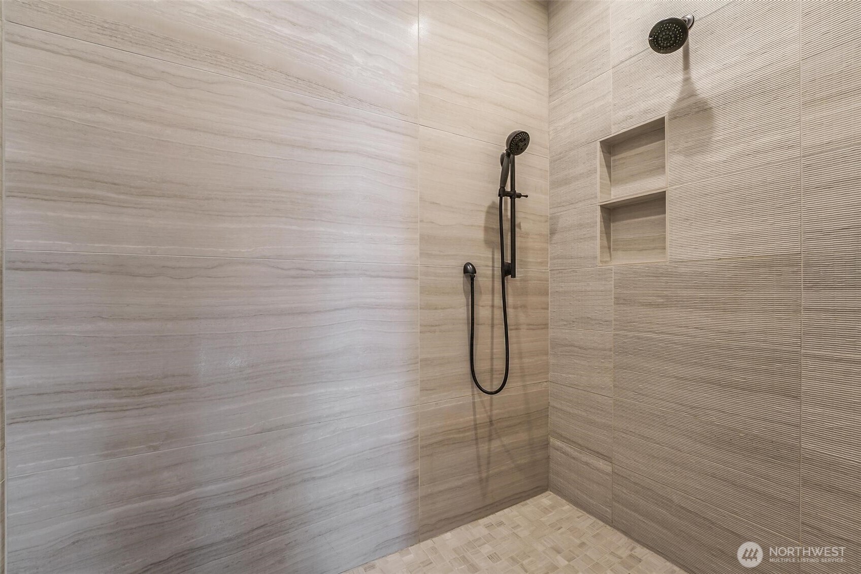 1395 Village Heights Place , Camano Island, WA 98282