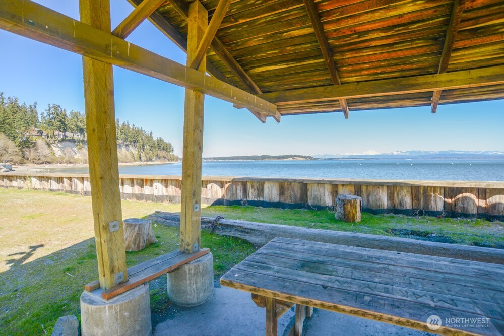 1395 Village Heights Place , Camano Island, WA 98282