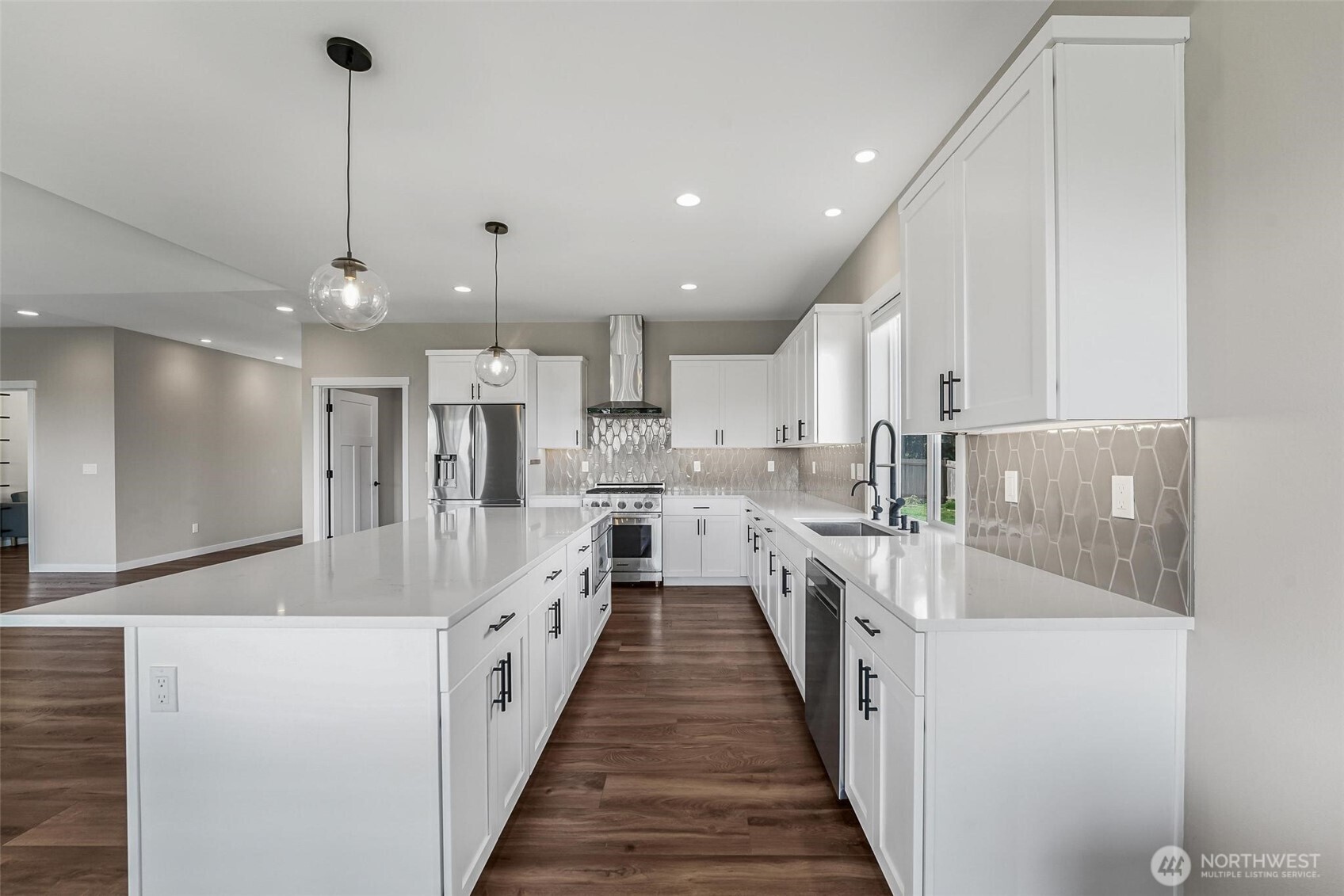 1395 Village Heights Place , Camano Island, WA 98282