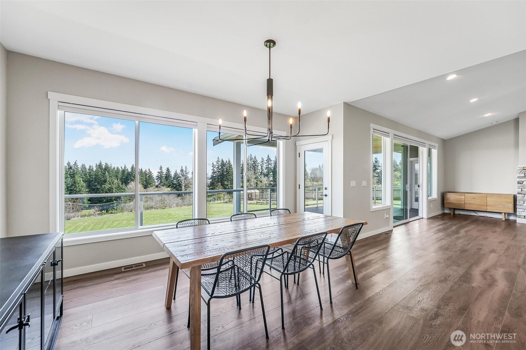 1395 Village Heights Place , Camano Island, WA 98282