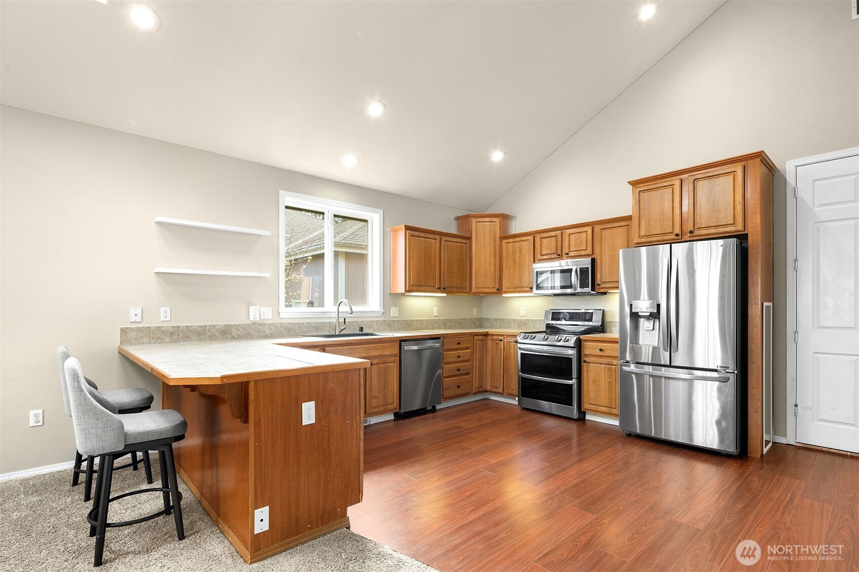 17915 25th Avenue E, Tacoma, WA 98445