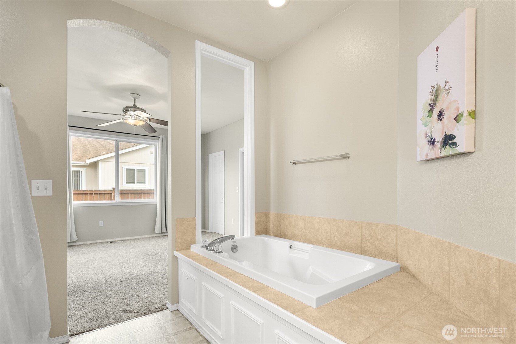 17915 25th Avenue E, Tacoma, WA 98445
