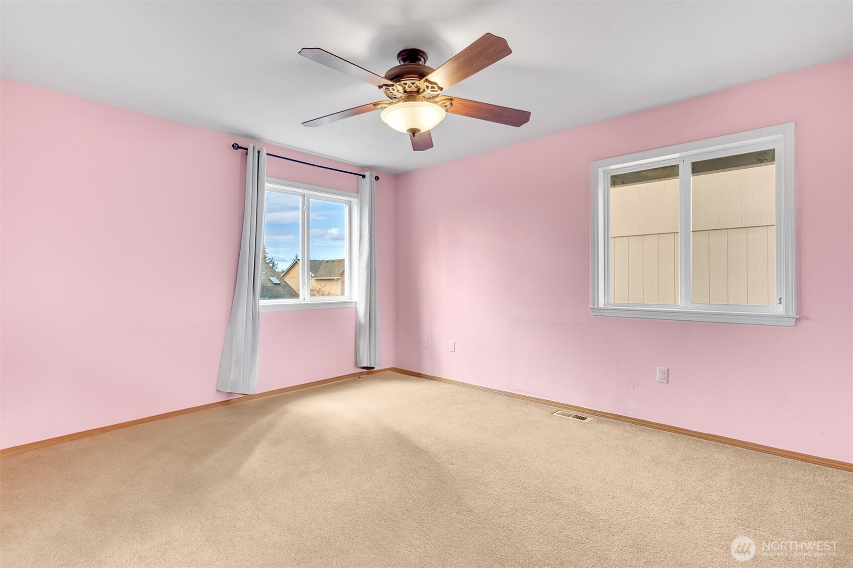 17915 25th Avenue E, Tacoma, WA 98445