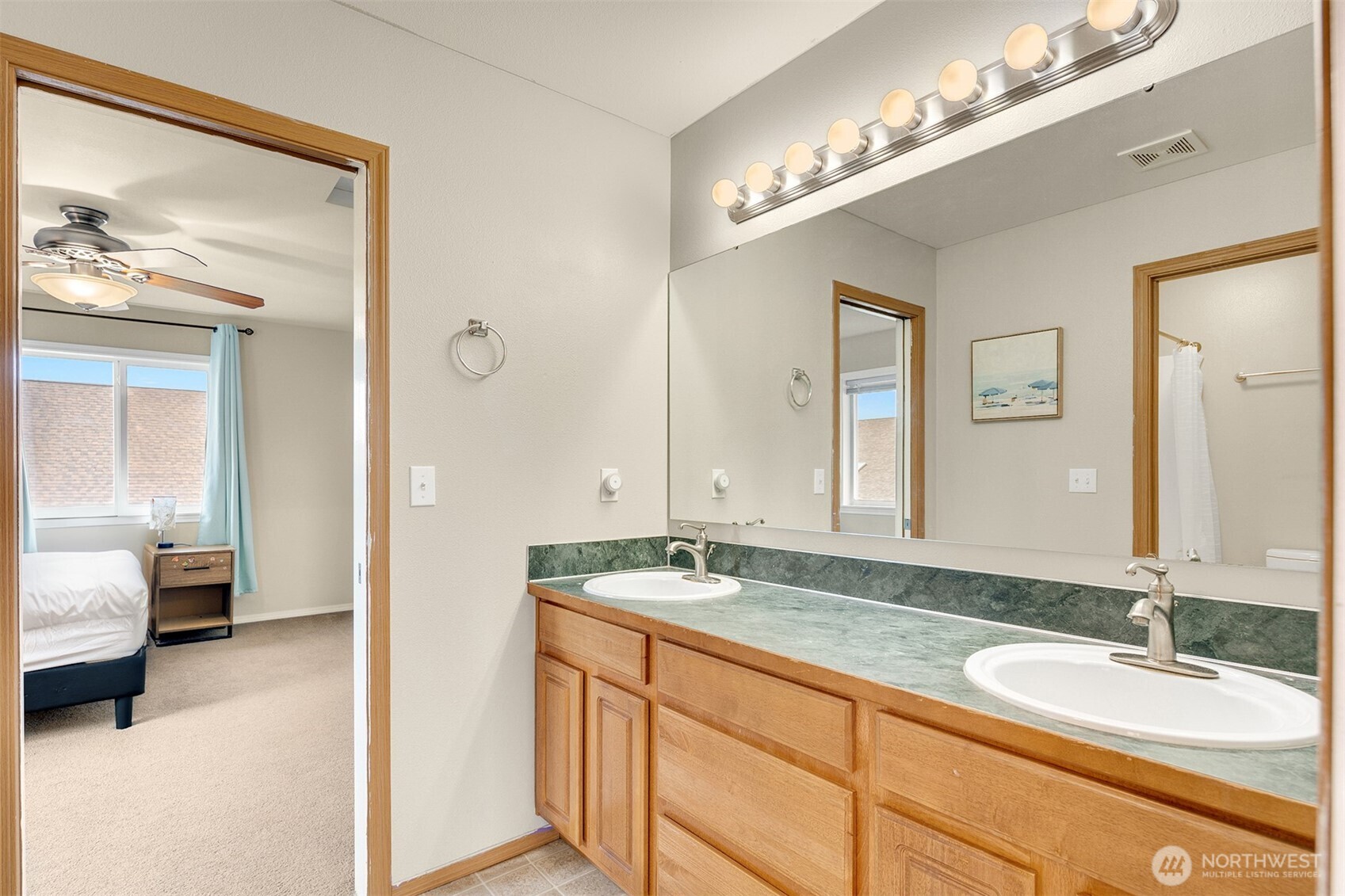 17915 25th Avenue E, Tacoma, WA 98445