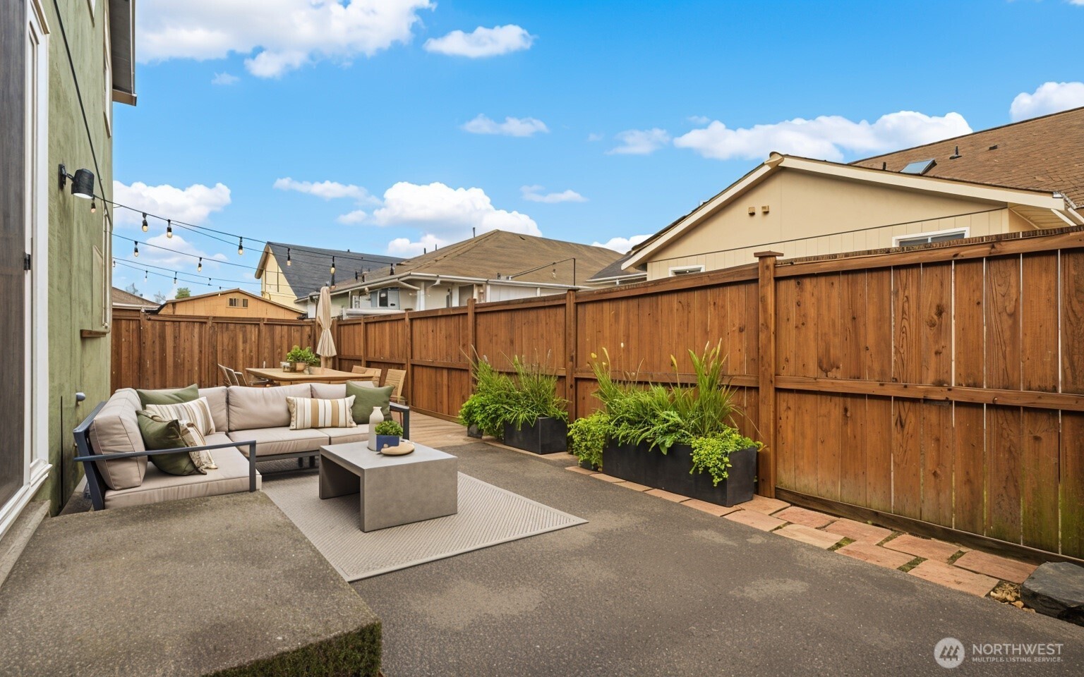 17915 25th Avenue E, Tacoma, WA 98445