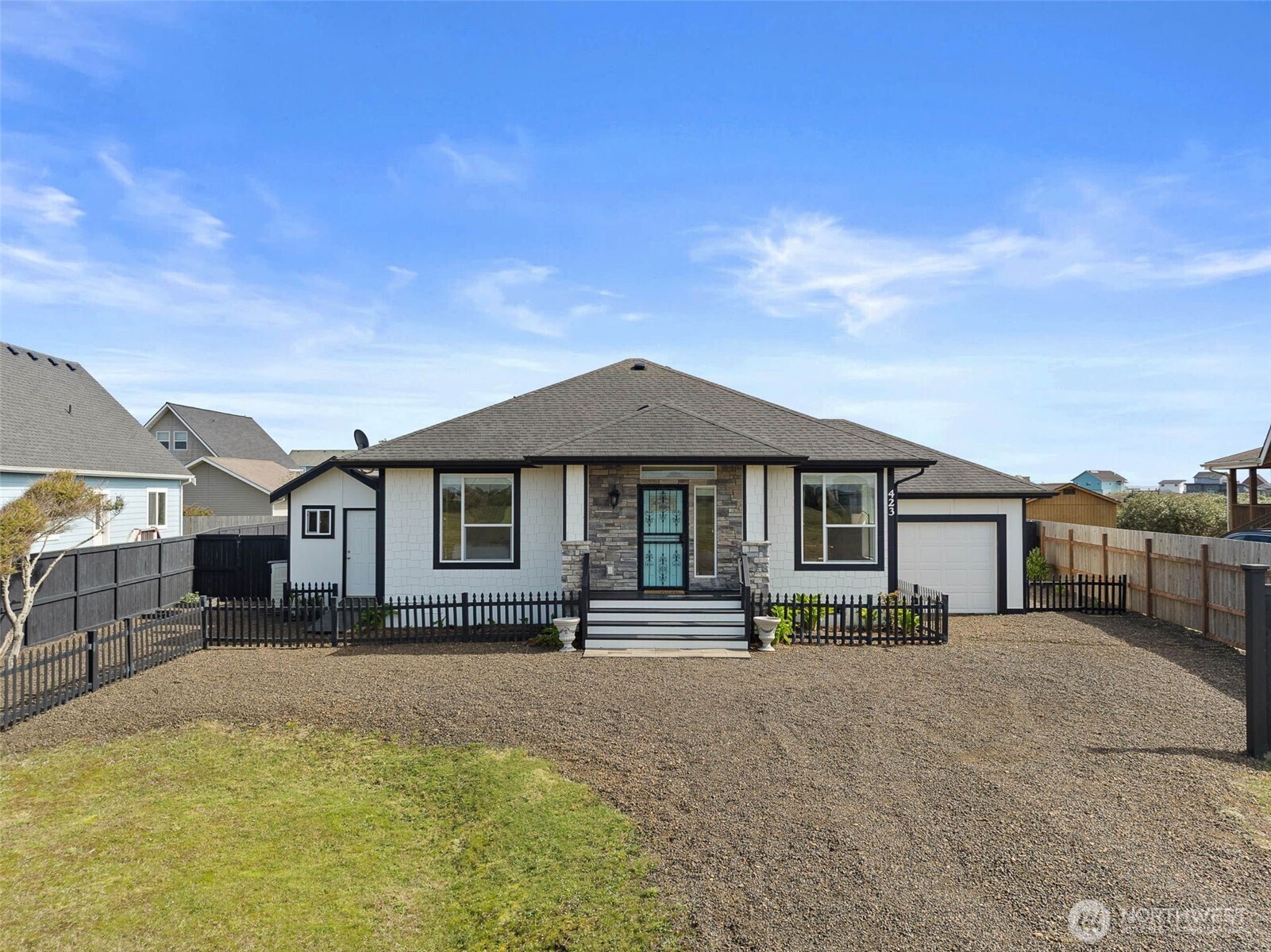 423 S Spinnaker Street SW, Ocean Shores, WA 98569