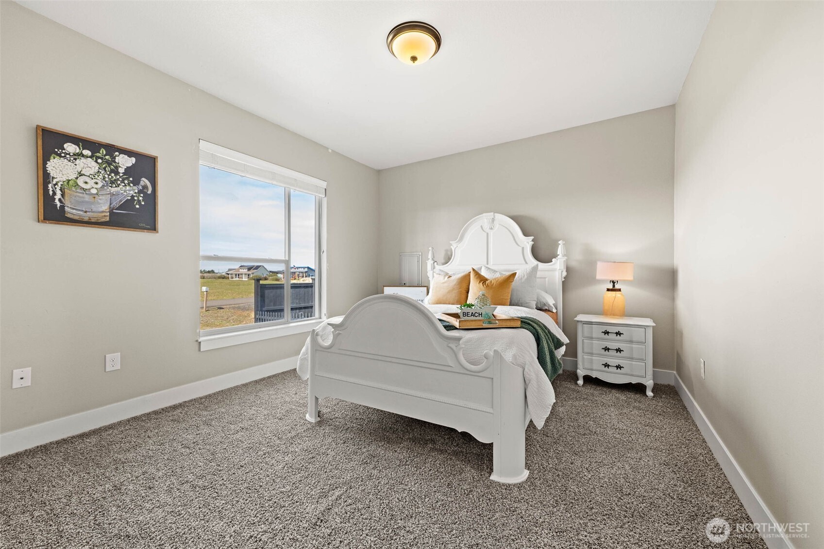 423 S Spinnaker Street SW, Ocean Shores, WA 98569