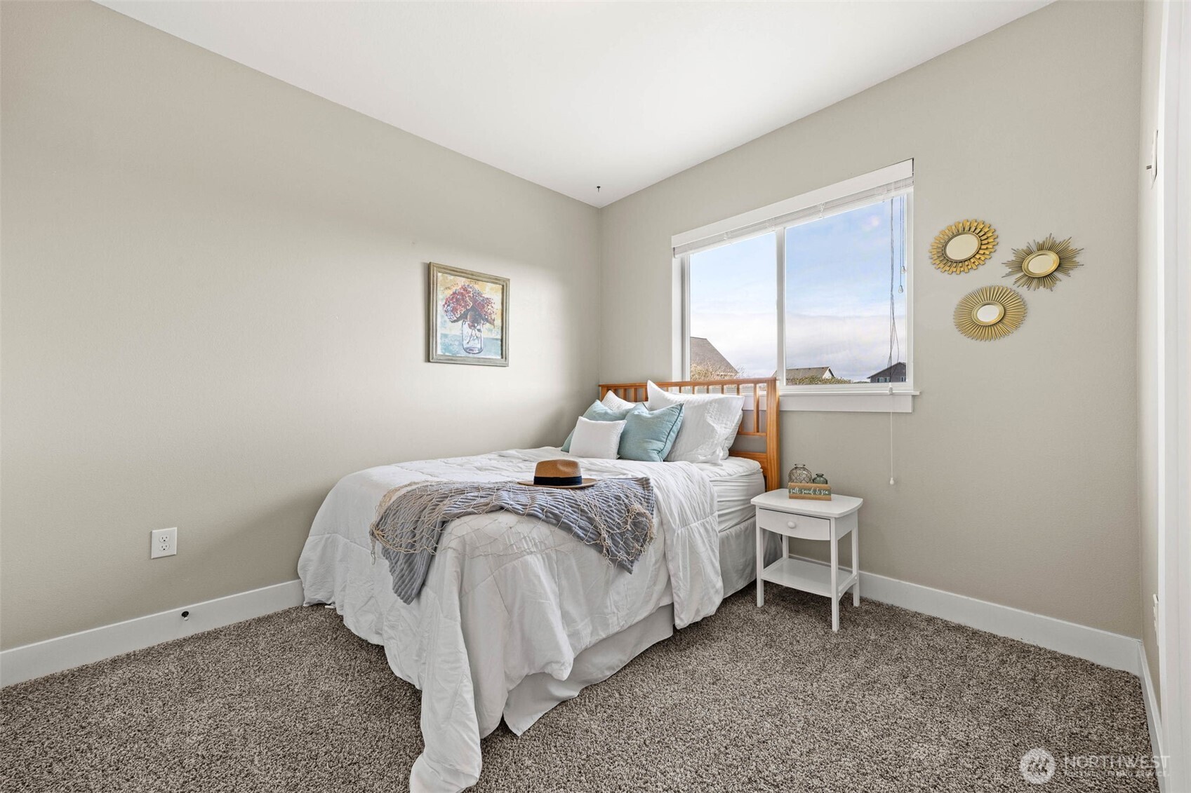 423 S Spinnaker Street SW, Ocean Shores, WA 98569