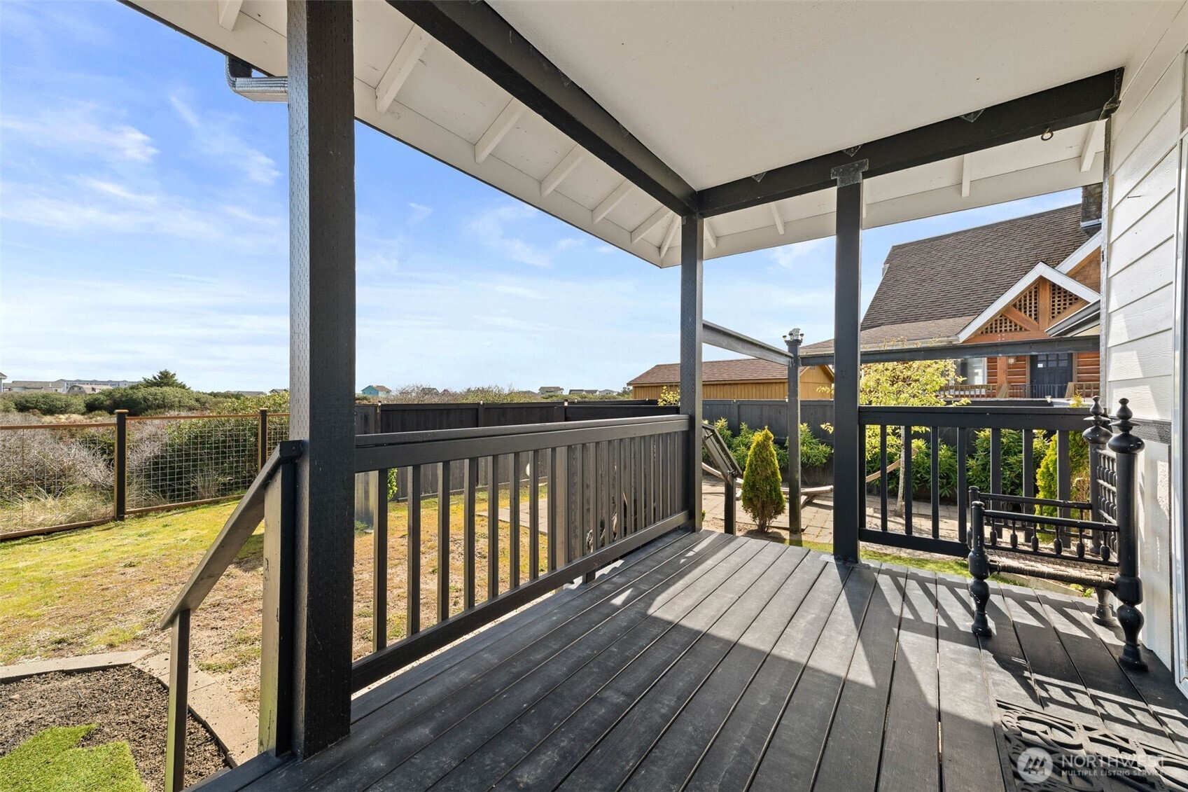 423 S Spinnaker Street SW, Ocean Shores, WA 98569