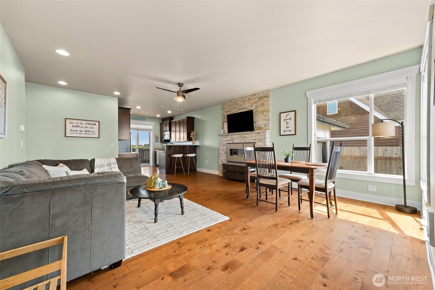 423 S Spinnaker Street SW, Ocean Shores, WA 98569