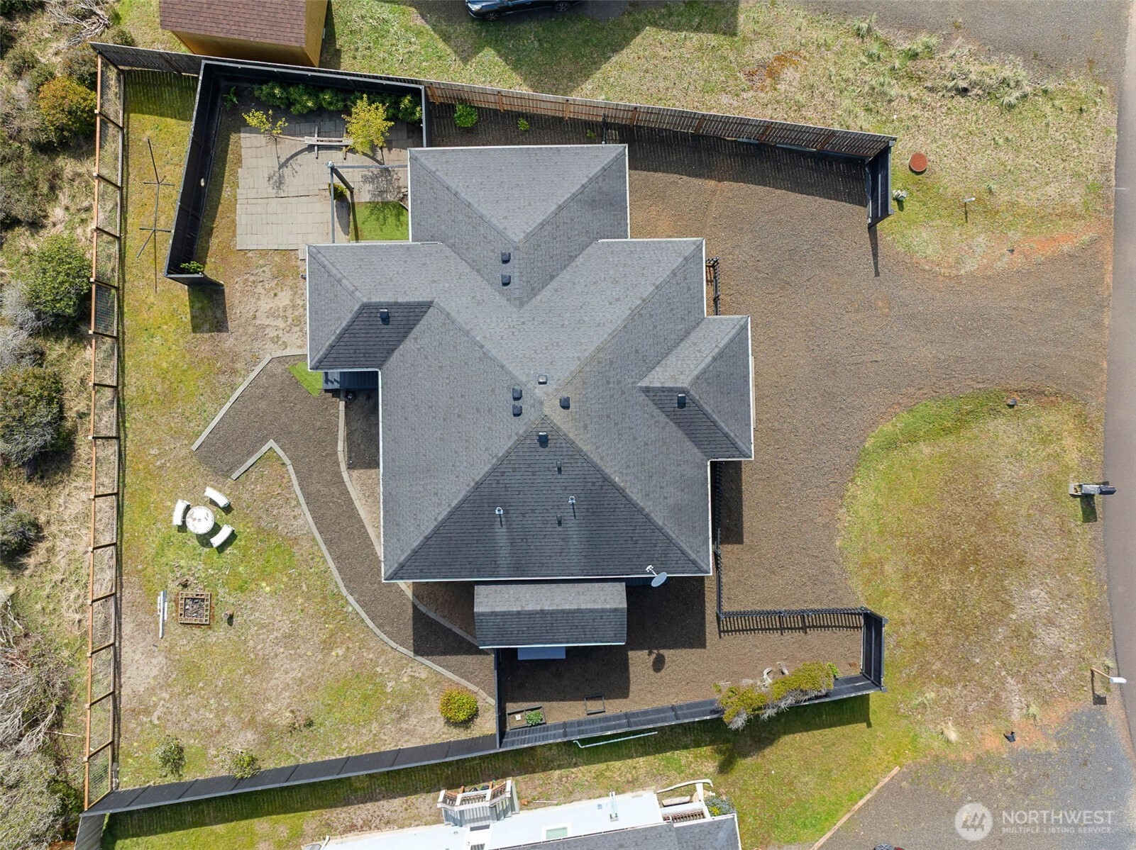 423 S Spinnaker Street SW, Ocean Shores, WA 98569