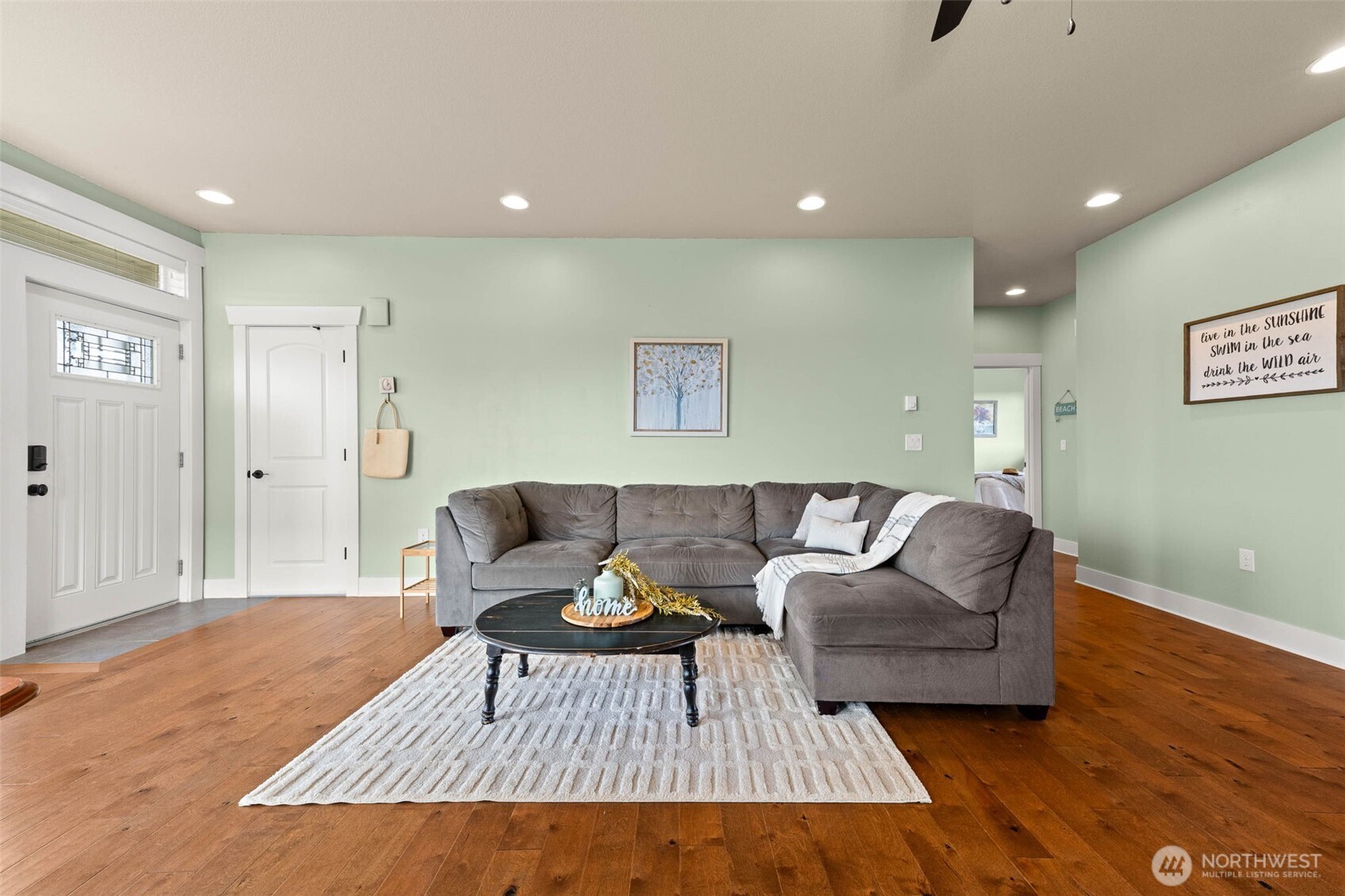 423 S Spinnaker Street SW, Ocean Shores, WA 98569