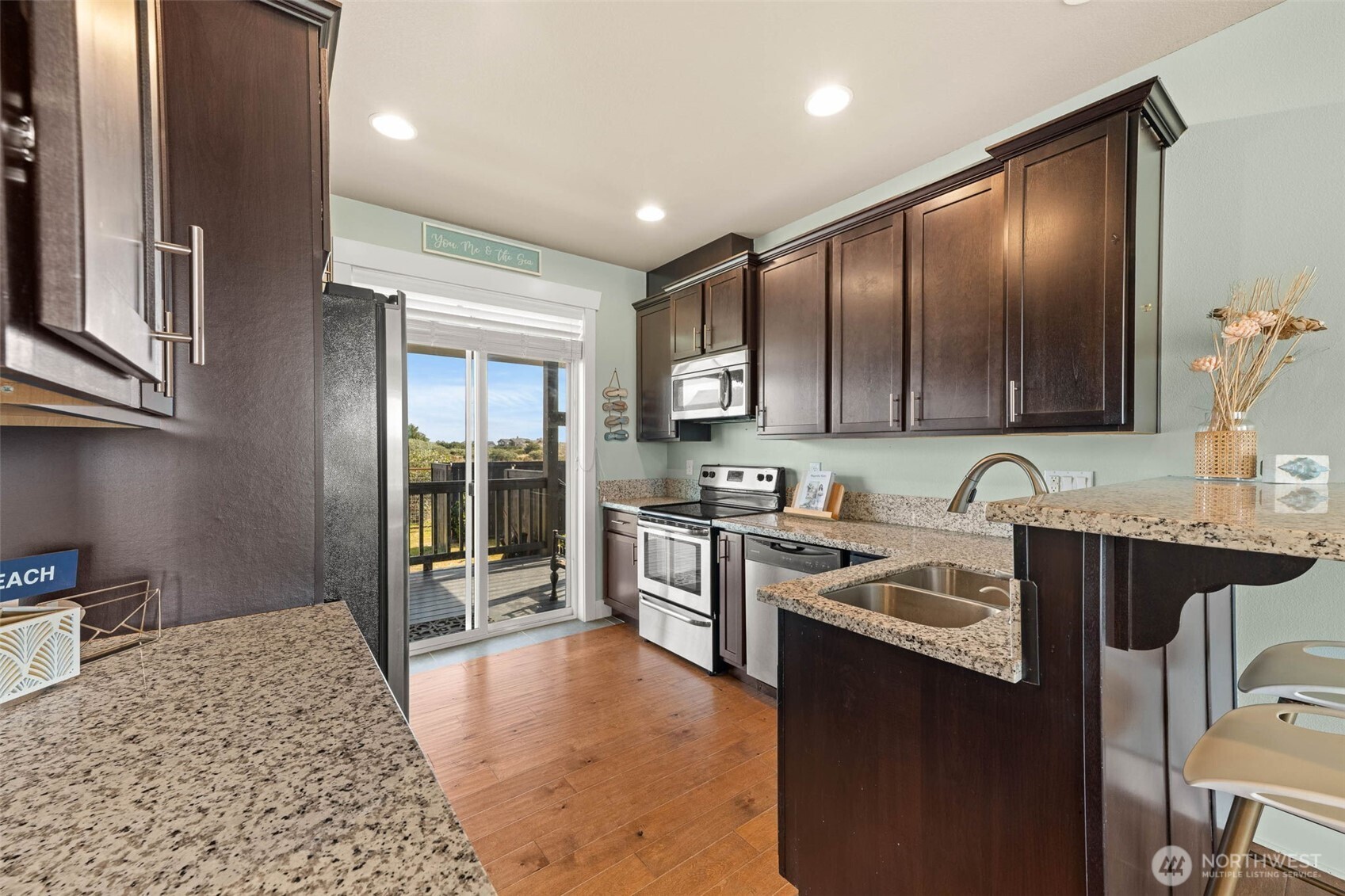 423 S Spinnaker Street SW, Ocean Shores, WA 98569