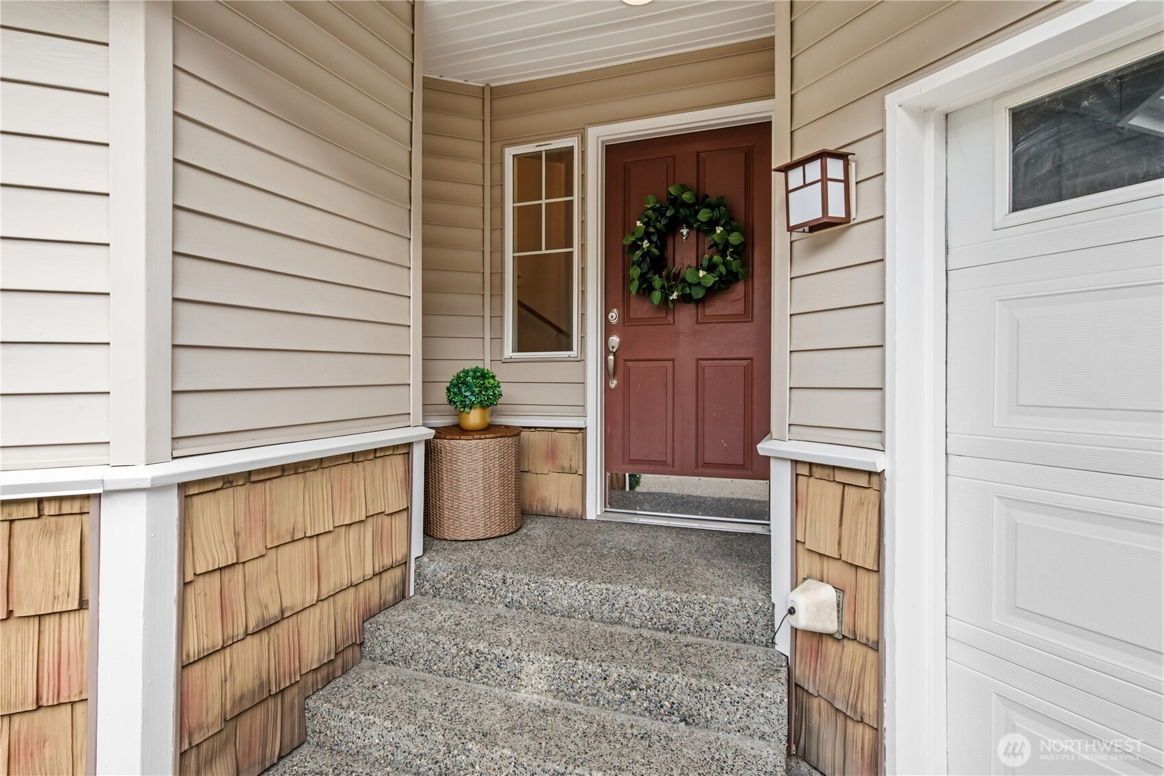 205 Newport Way NW #J1, Issaquah, WA 98027