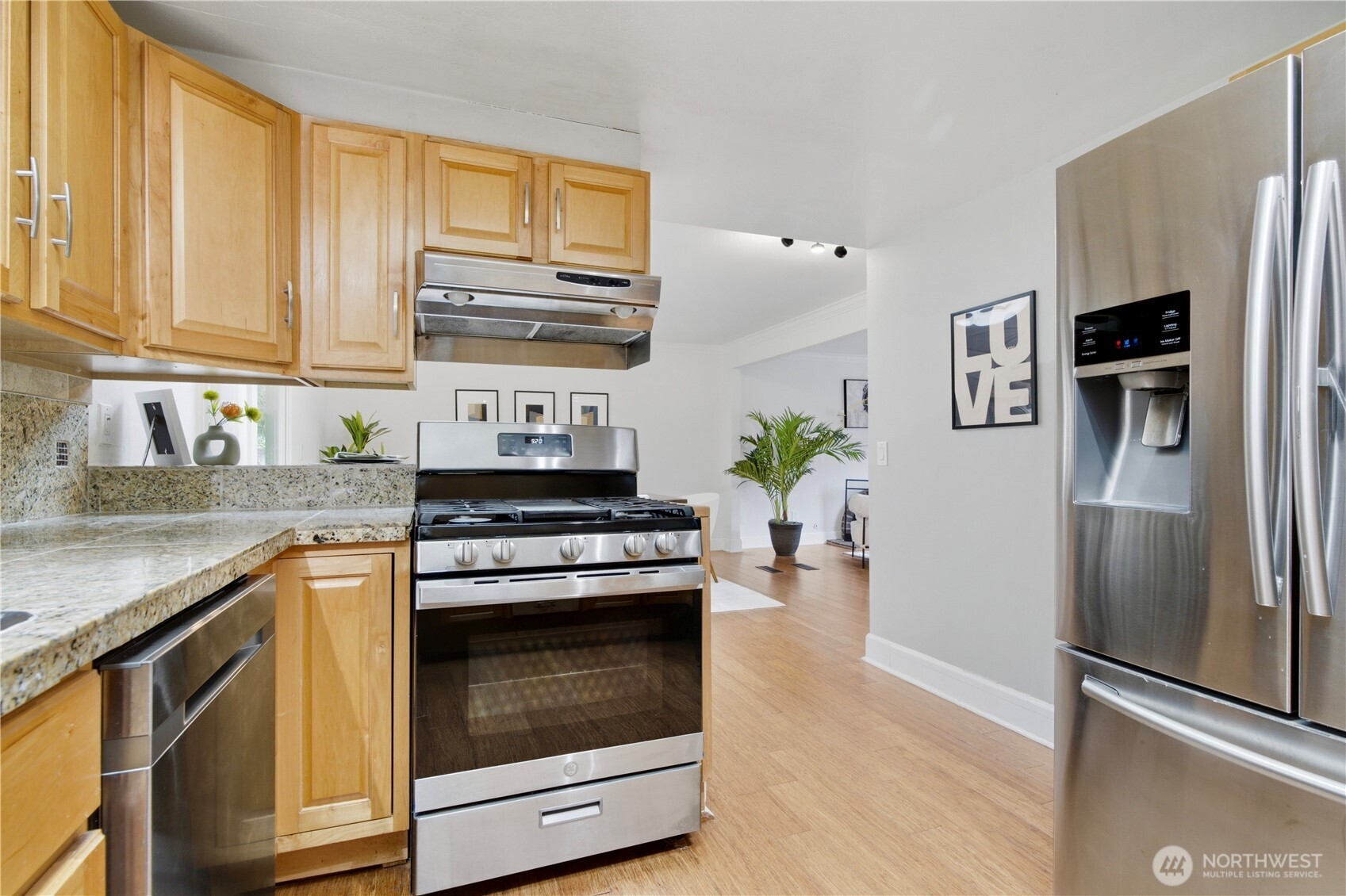 14341 109th Avenue NE, Kirkland, WA 98034