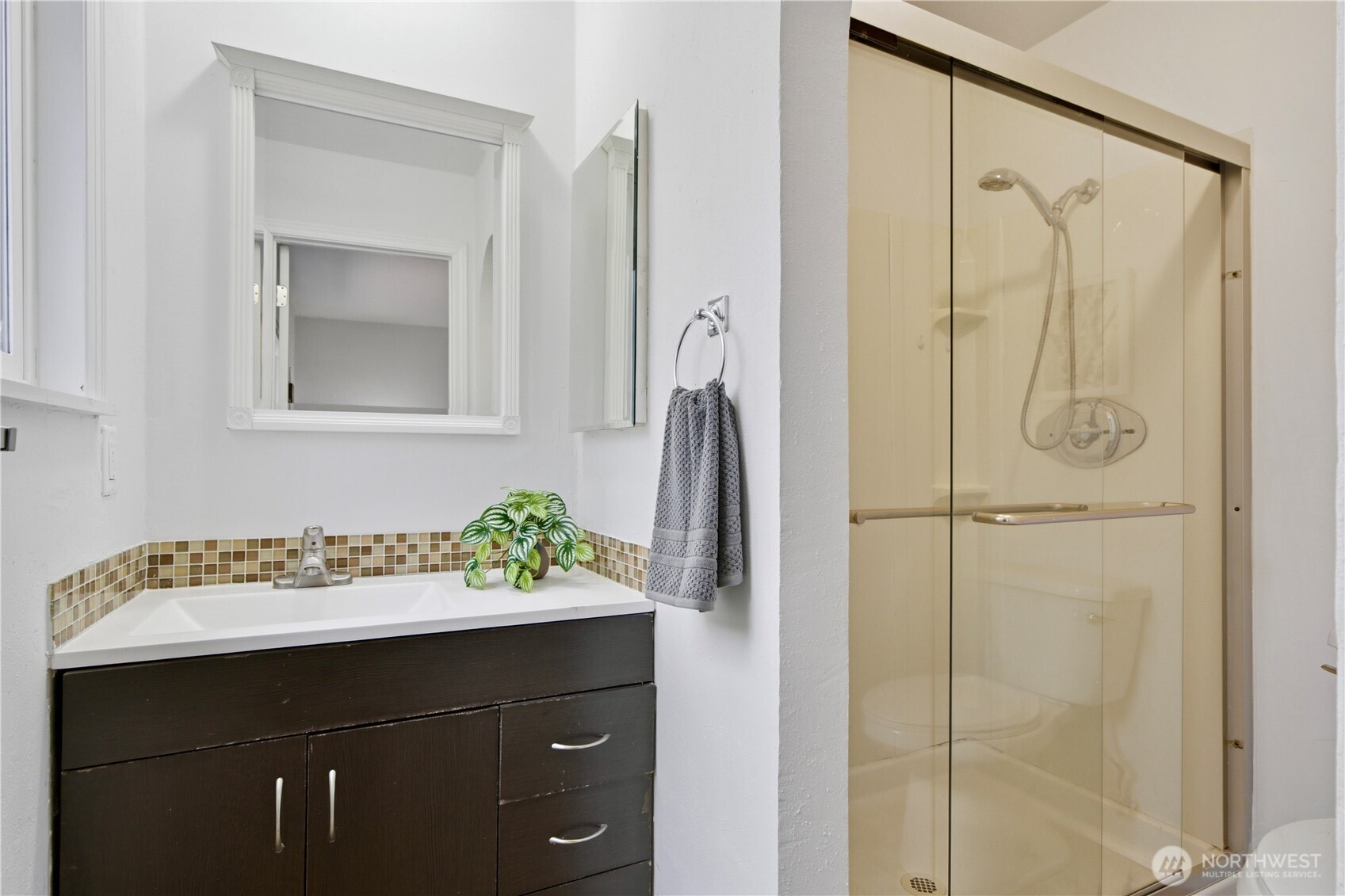 14341 109th Avenue NE, Kirkland, WA 98034