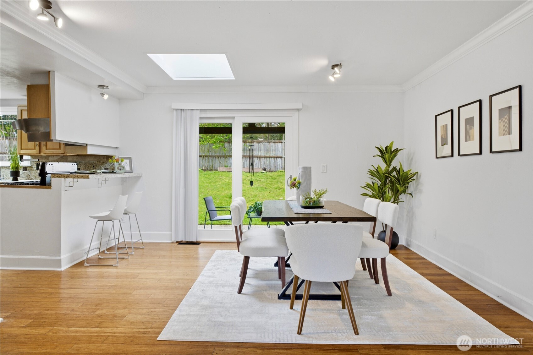 14341 109th Avenue NE, Kirkland, WA 98034