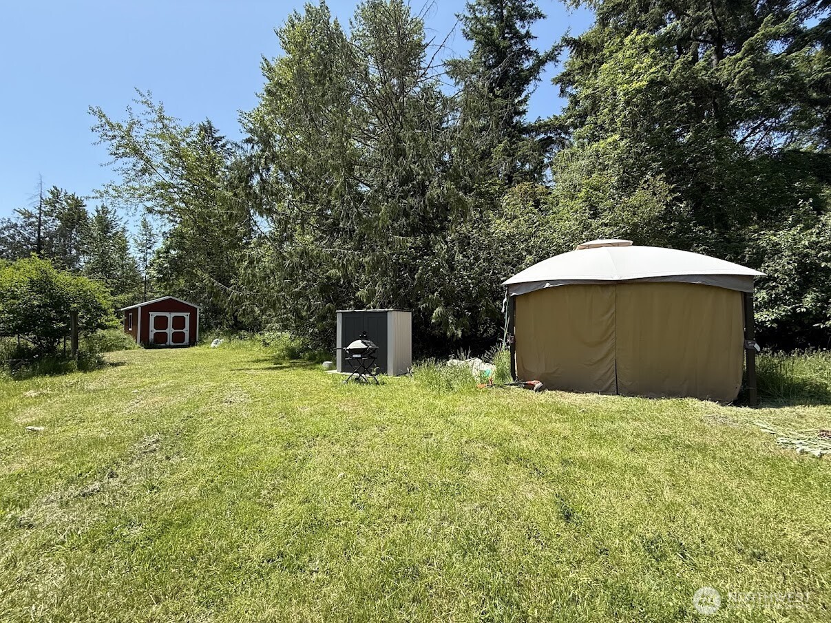 22110 70th Avenue E, Spanaway, WA 98387