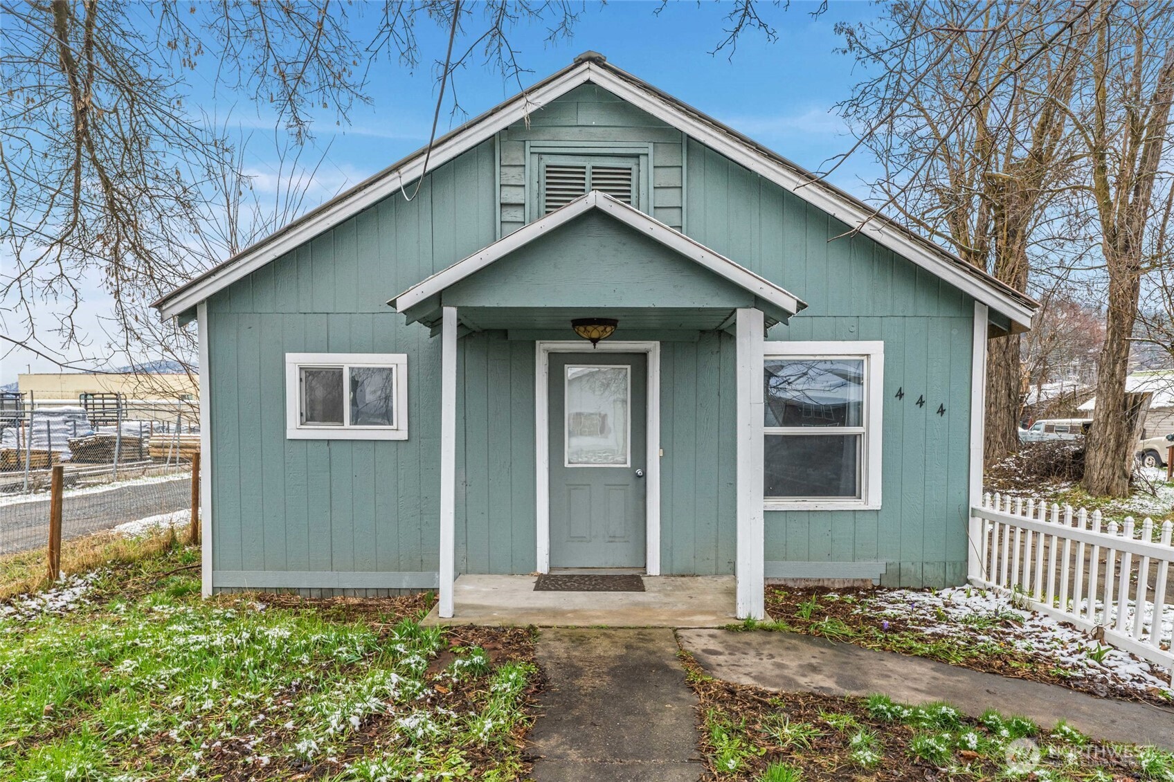 444 W 1st Avenue , Colville, WA 99114