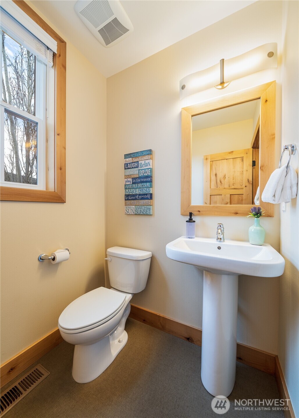 540 Porcupine Lane , Chelan, WA 98816