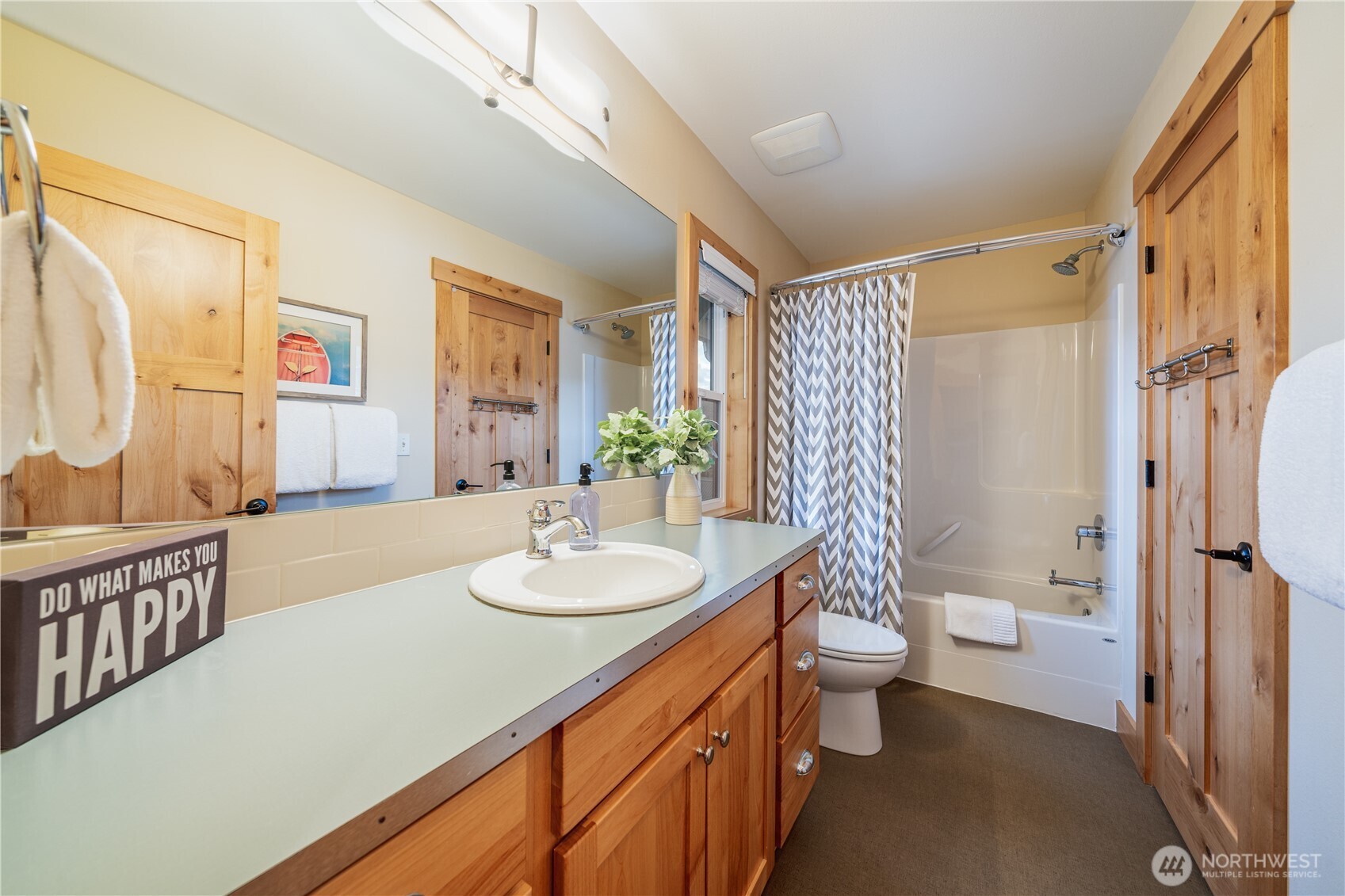 540 Porcupine Lane , Chelan, WA 98816