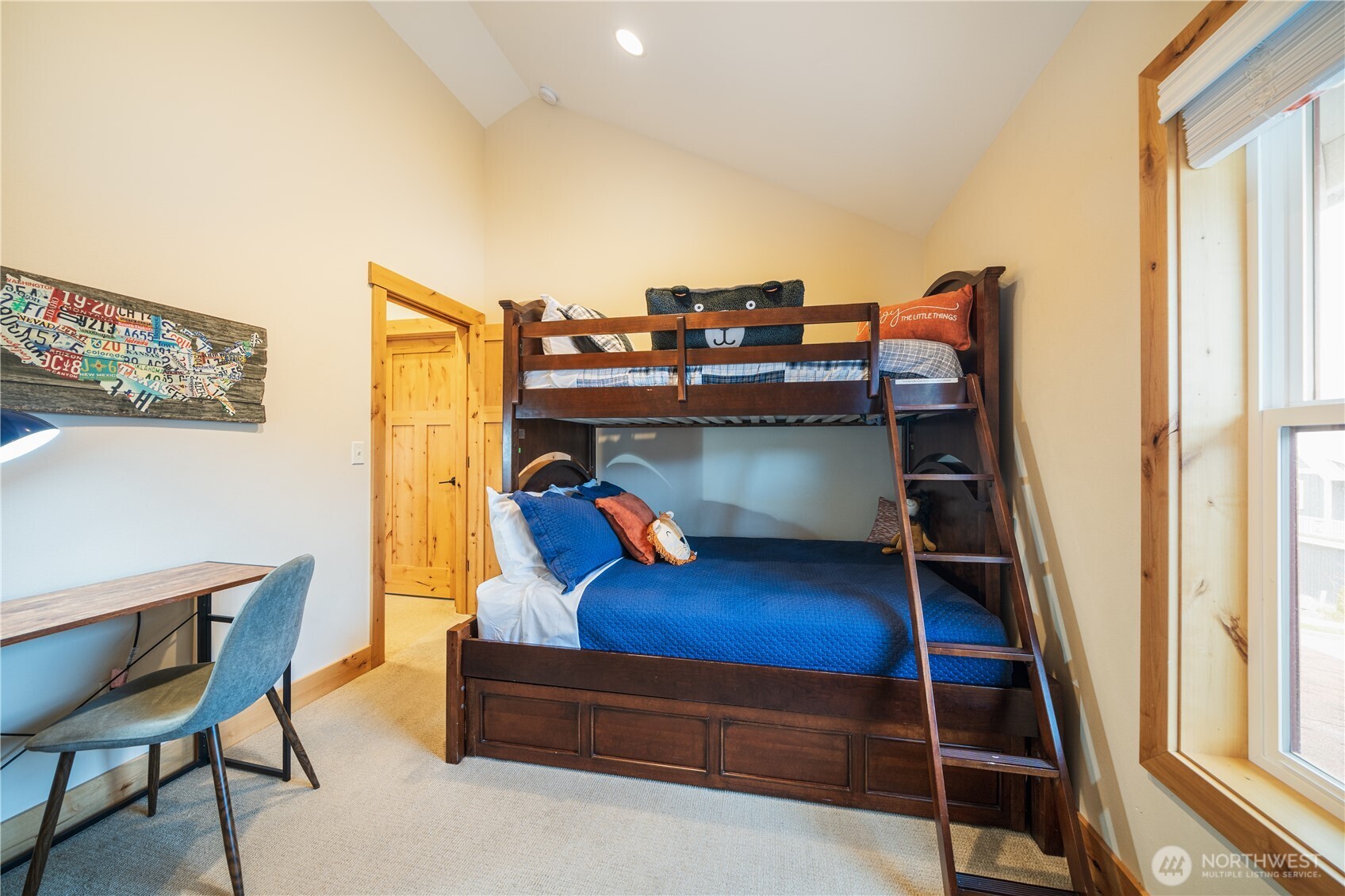 540 Porcupine Lane , Chelan, WA 98816