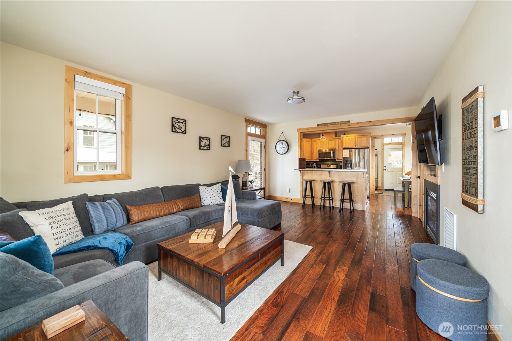 540 Porcupine Lane , Chelan, WA 98816