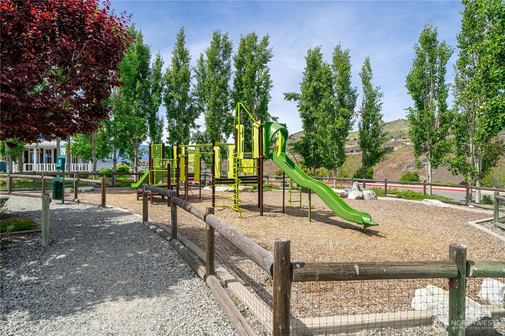 540 Porcupine Lane , Chelan, WA 98816