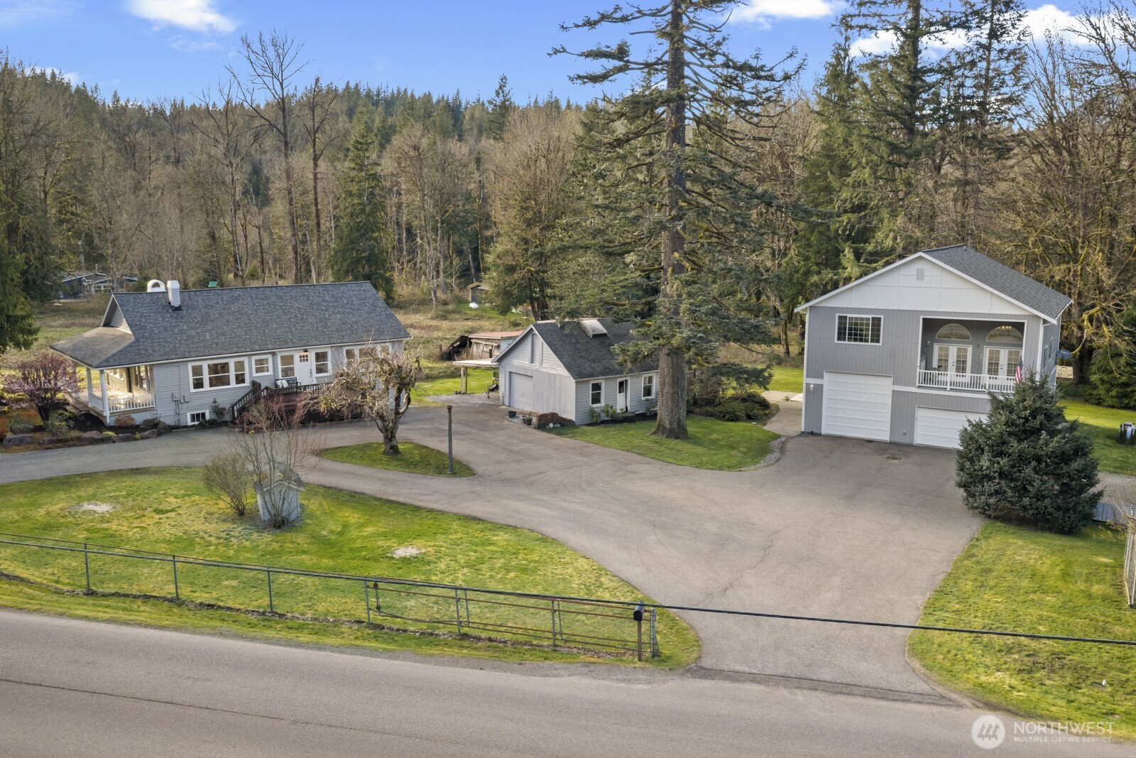 46302 SE Edgewick Road , North Bend, WA 98045