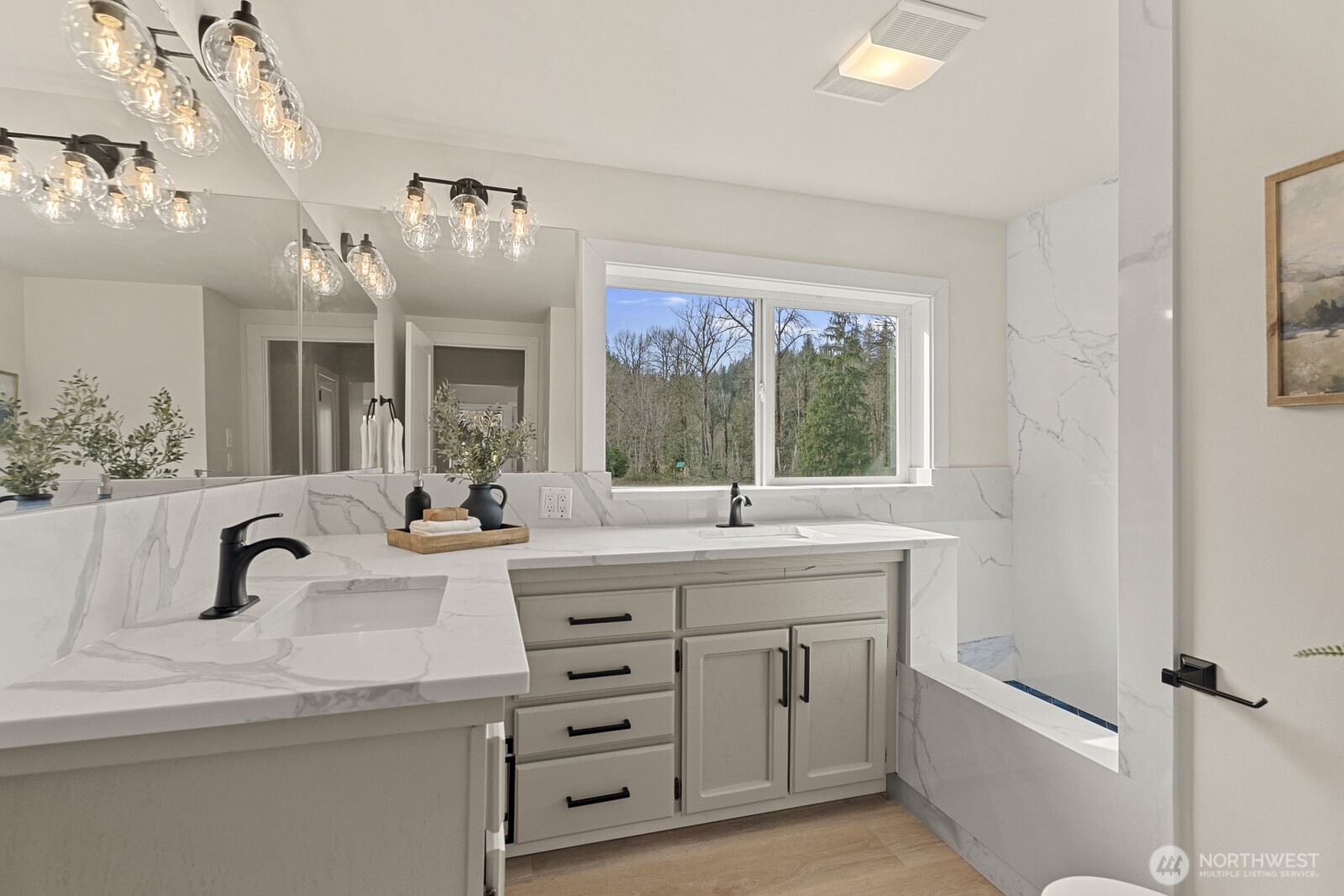 46302 SE Edgewick Road , North Bend, WA 98045