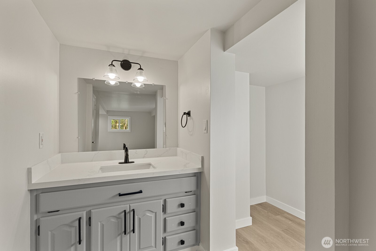 46302 SE Edgewick Road , North Bend, WA 98045