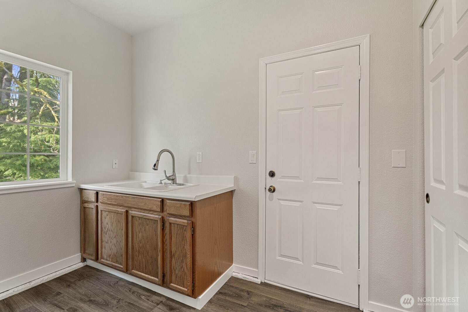 46302 SE Edgewick Road , North Bend, WA 98045