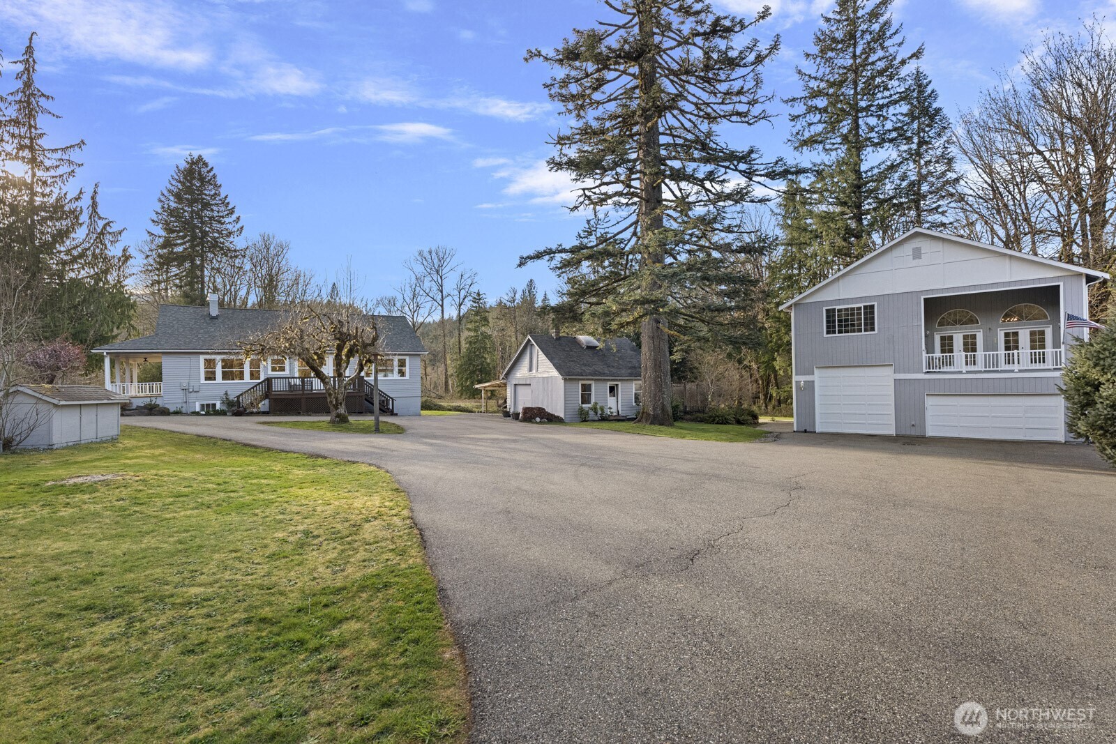 46302 SE Edgewick Road , North Bend, WA 98045