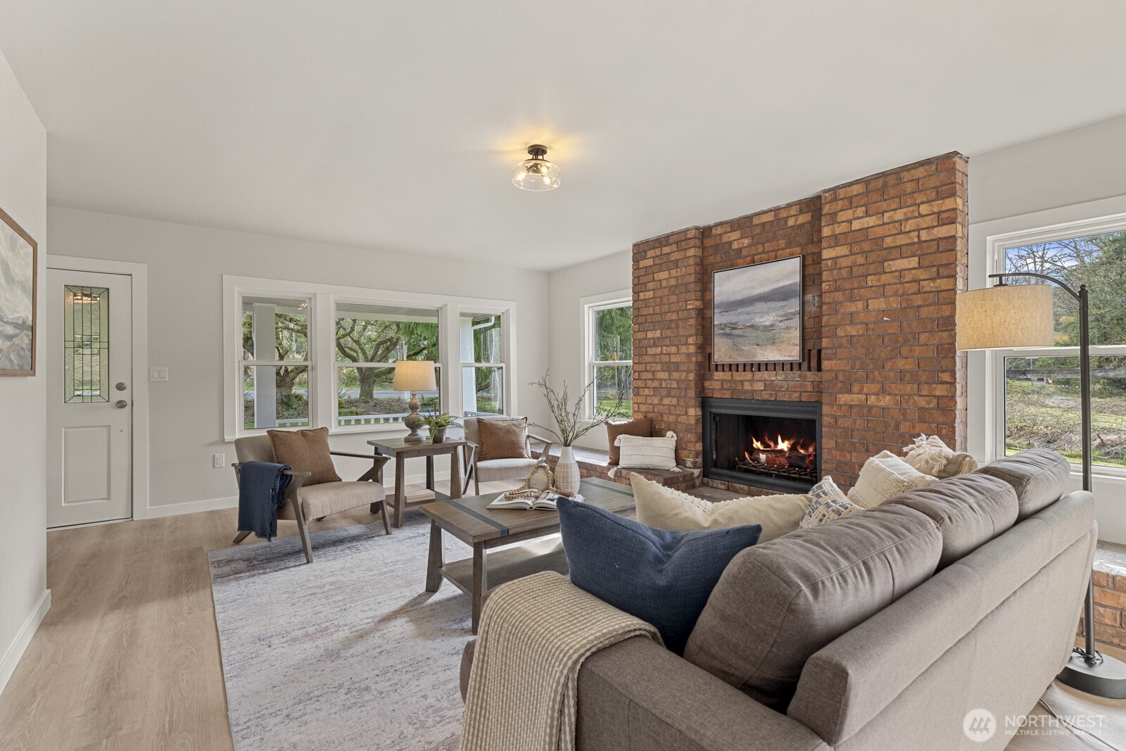 46302 SE Edgewick Road , North Bend, WA 98045