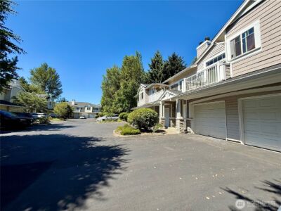 5804 S 234th Place #10-3, Kent, WA 98032 - Photo 2