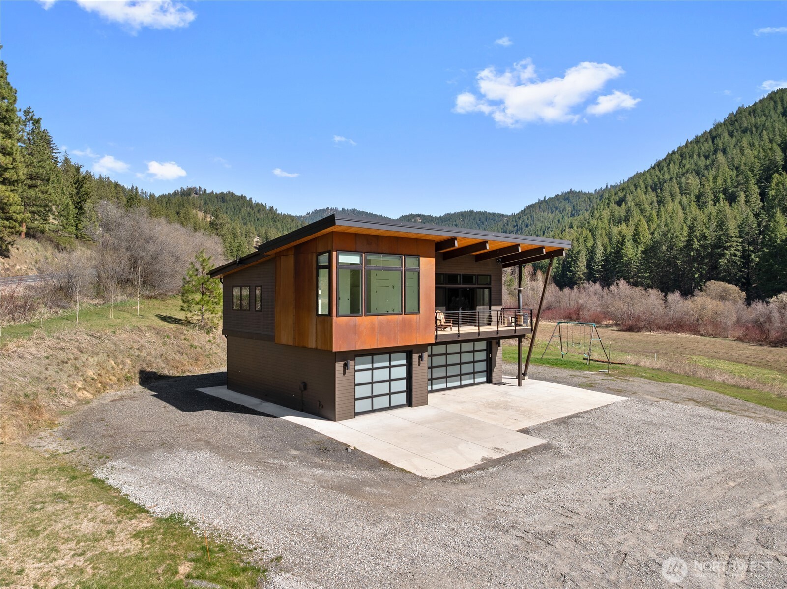 10695 Eagle Creek Road , Leavenworth, WA 98826